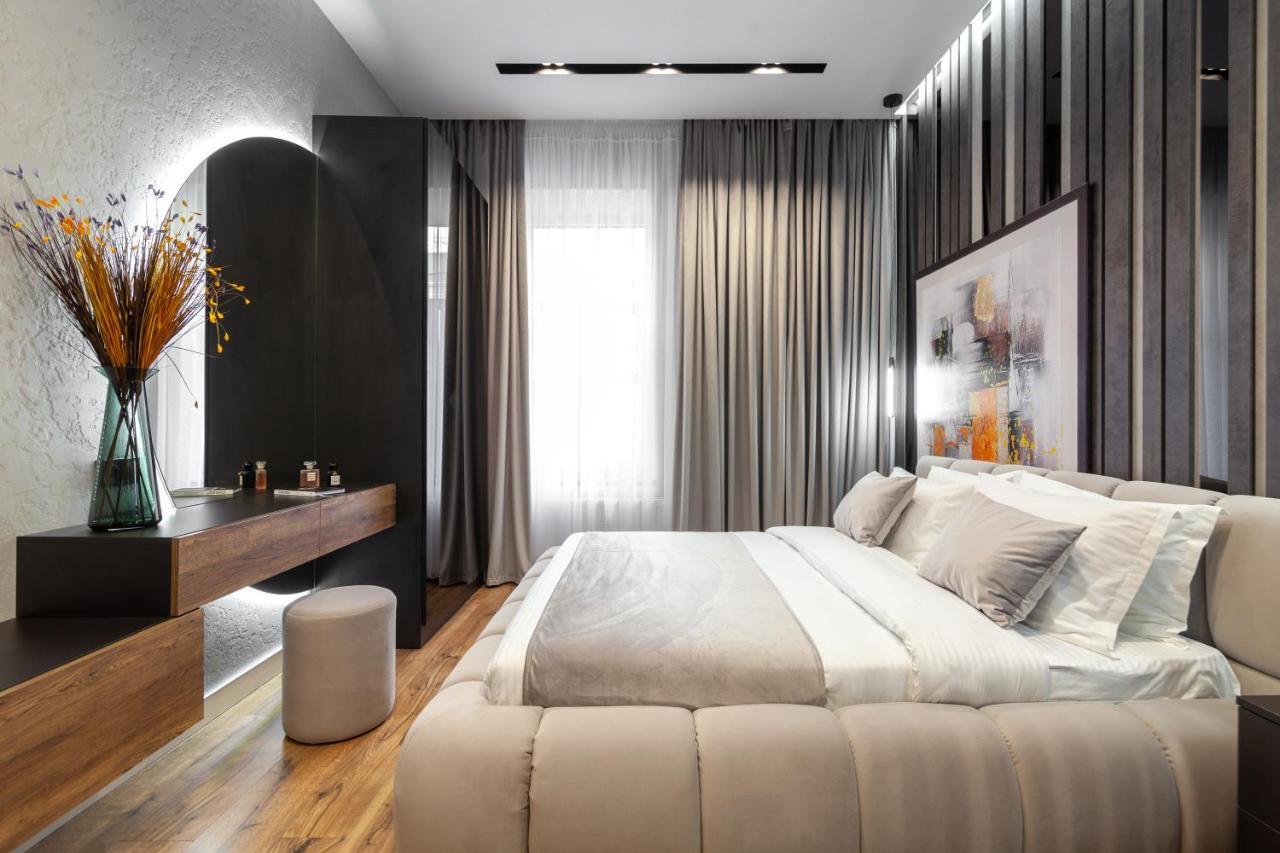 Dream Apartament On Drahomanova Street Lviv Exterior foto
