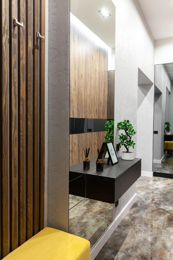Dream Apartament On Drahomanova Street Lviv Exterior foto