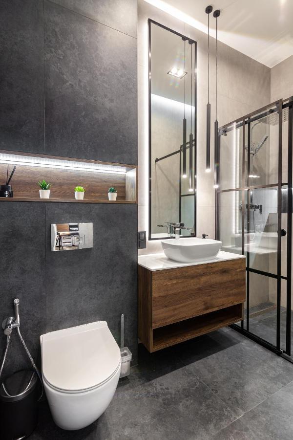 Dream Apartament On Drahomanova Street Lviv Exterior foto