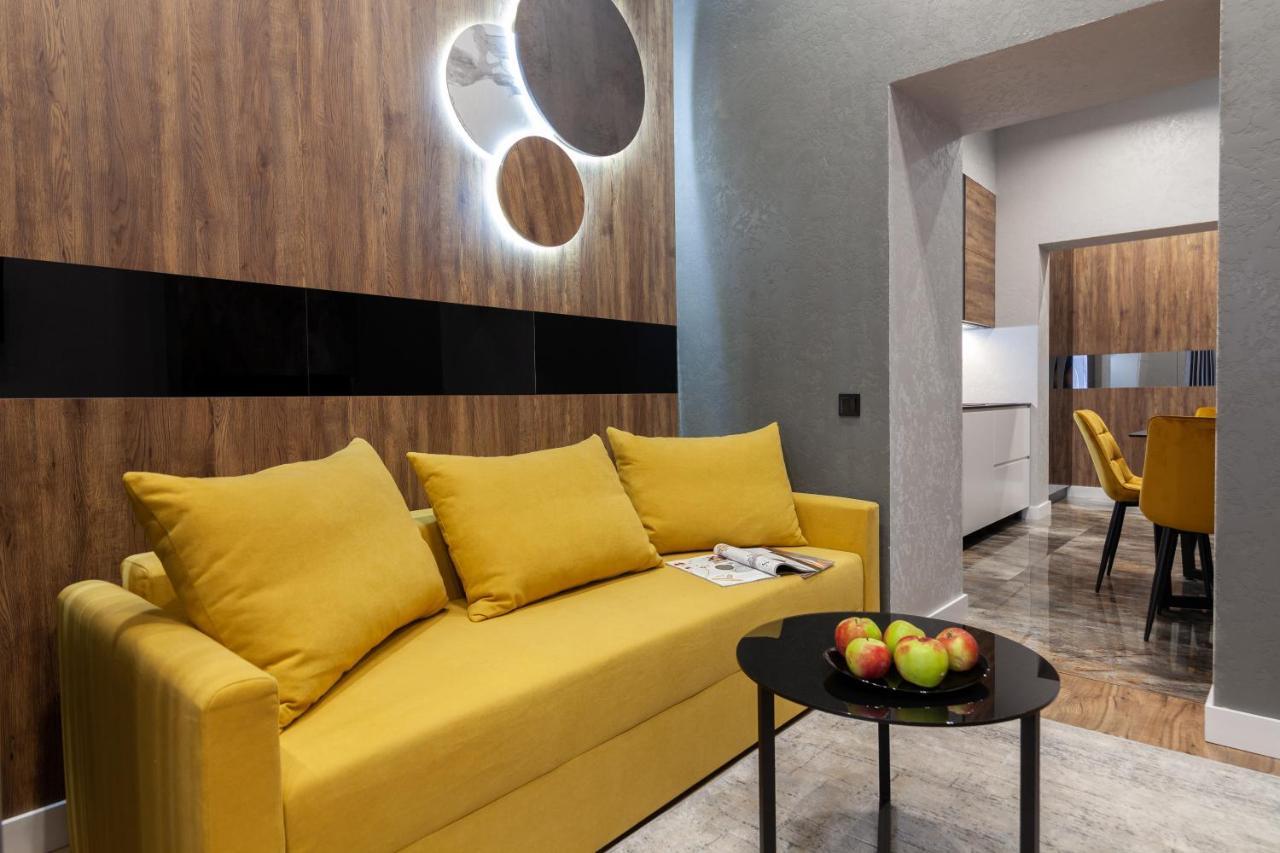 Dream Apartament On Drahomanova Street Lviv Exterior foto