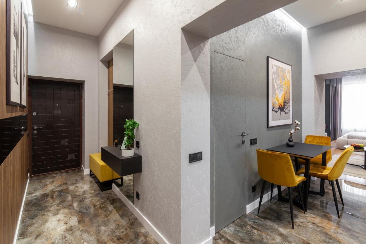 Dream Apartament On Drahomanova Street Lviv Exterior foto